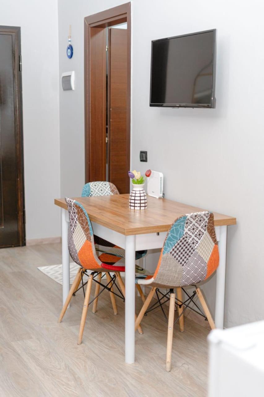 Nevila'S Apartment ติรานา ภายนอก รูปภาพ